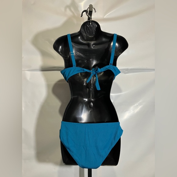 Women’s 2 Piece Bikini Swimsuit Size Large - Picture 2 of 2